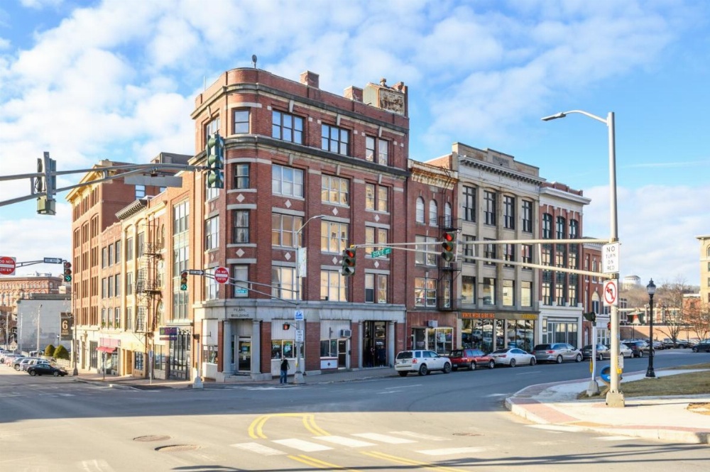 Luxury Bangor Loft With Rooftop Terrace Image 11