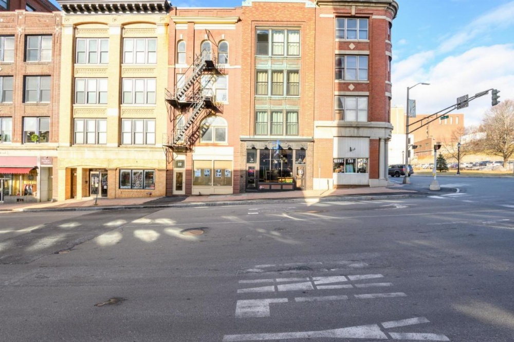 Luxury Bangor Loft With Rooftop Terrace Image 12